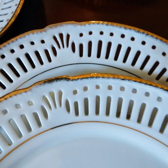 VTG Lot of 4 Schumann Germany Fruit Grape Pattern Pierced Rim 7.5" Salad Plates - Picture 8 of 12